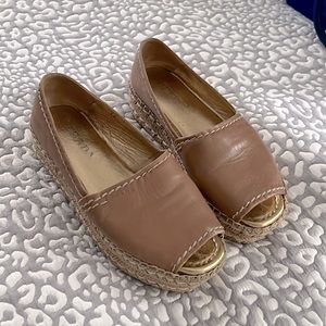 Selling my Prada shoes